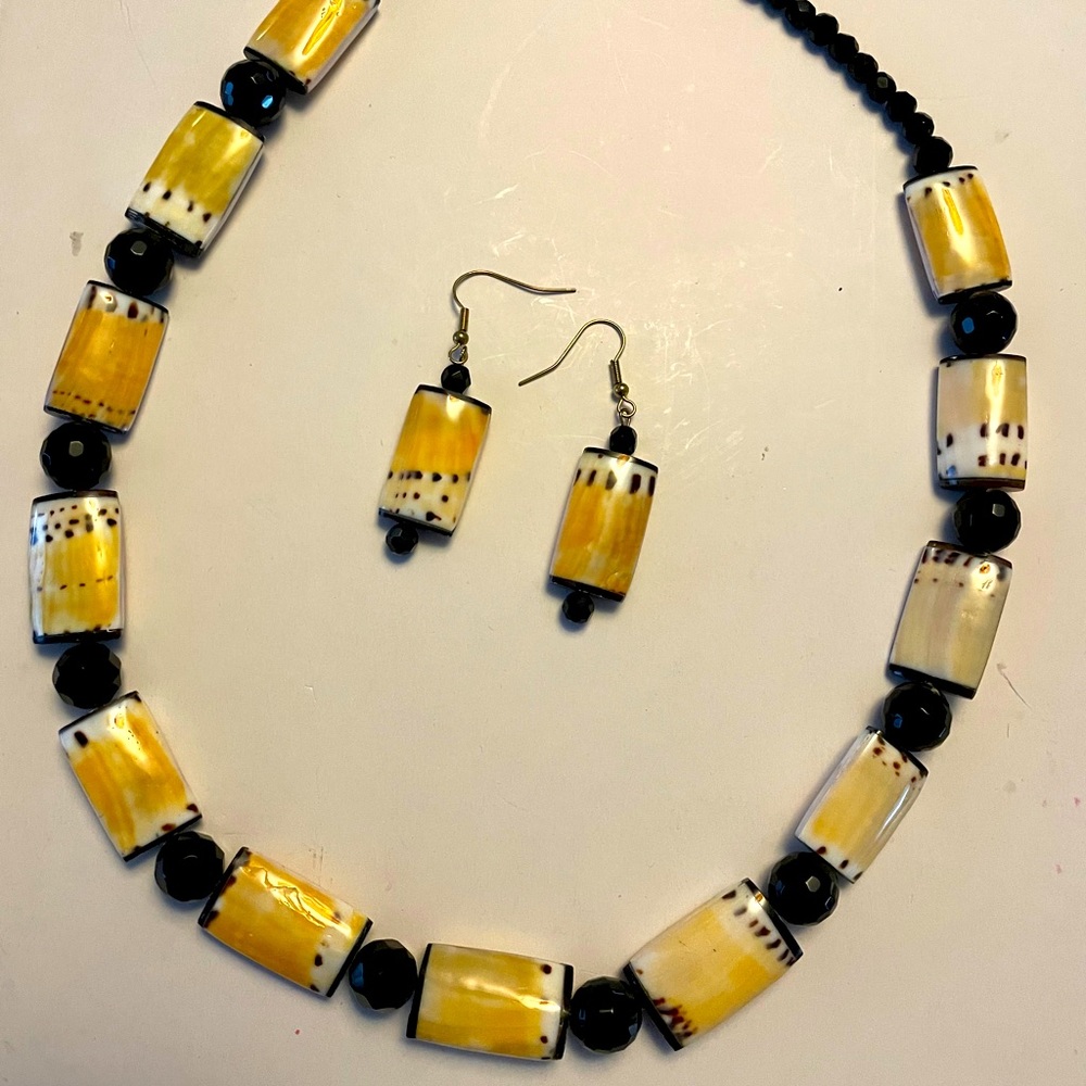 Handcrafted necklace/earrings set
